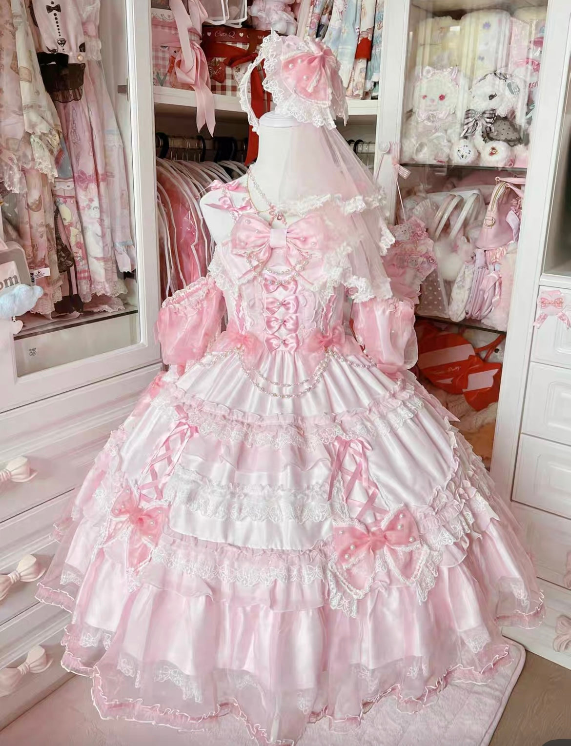 Pink and white lace and ribbon dress with a touch of fairy charm #fairykei #kawaii