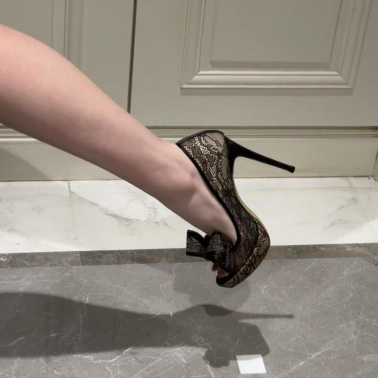 Valentino Lace Bow Peep Toe Heels 🖤